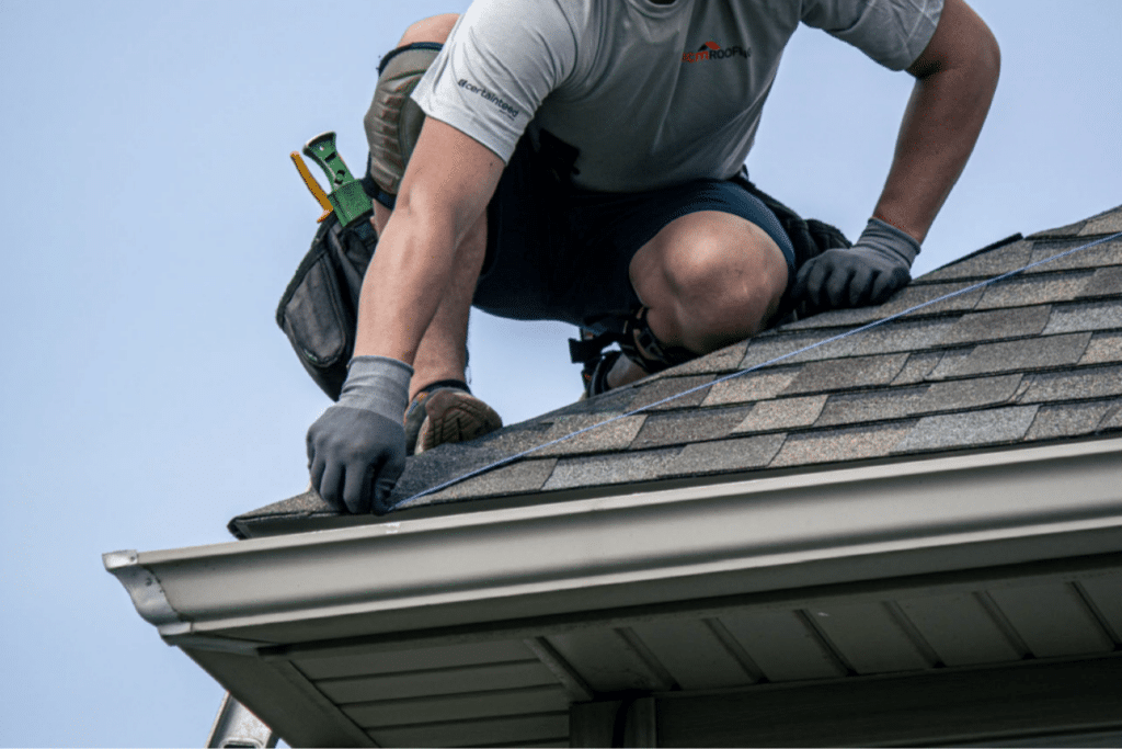 Why Is a Shingling Hammer Ideal for Roofing Work